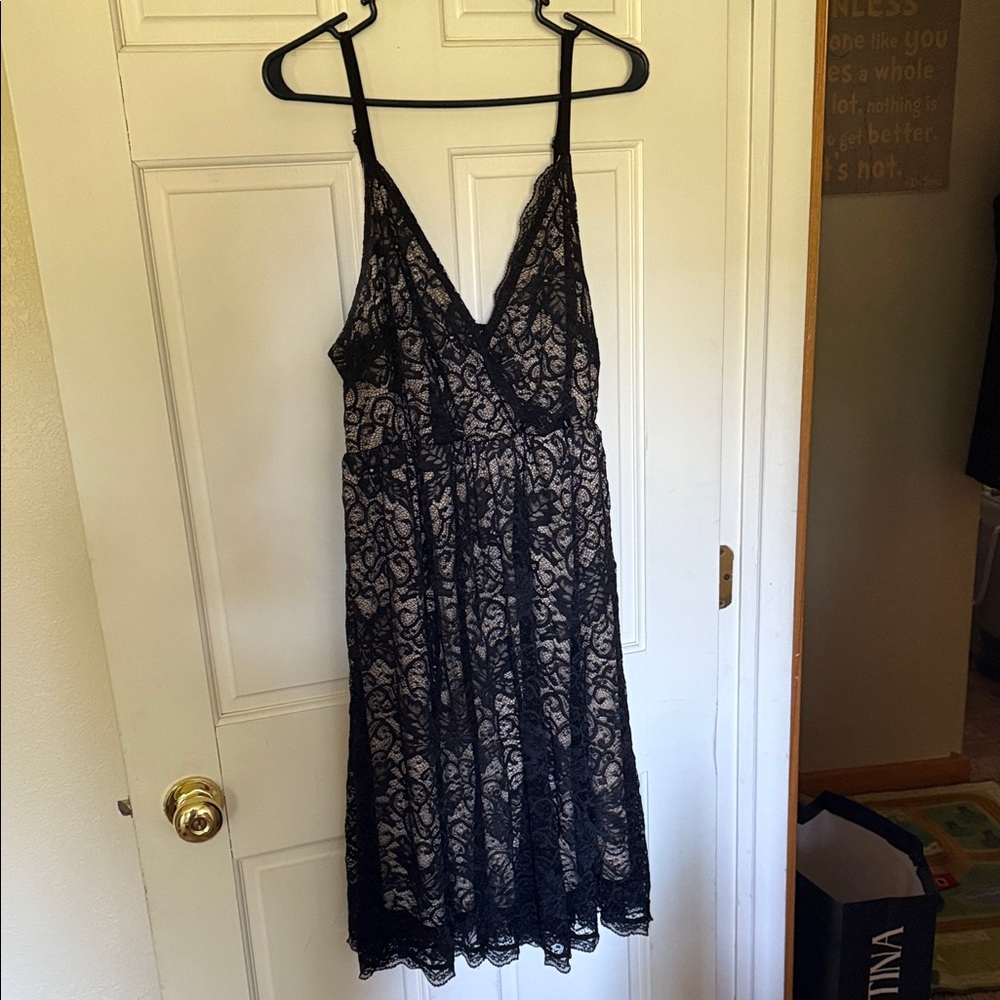 Elegant Black Lace Dress